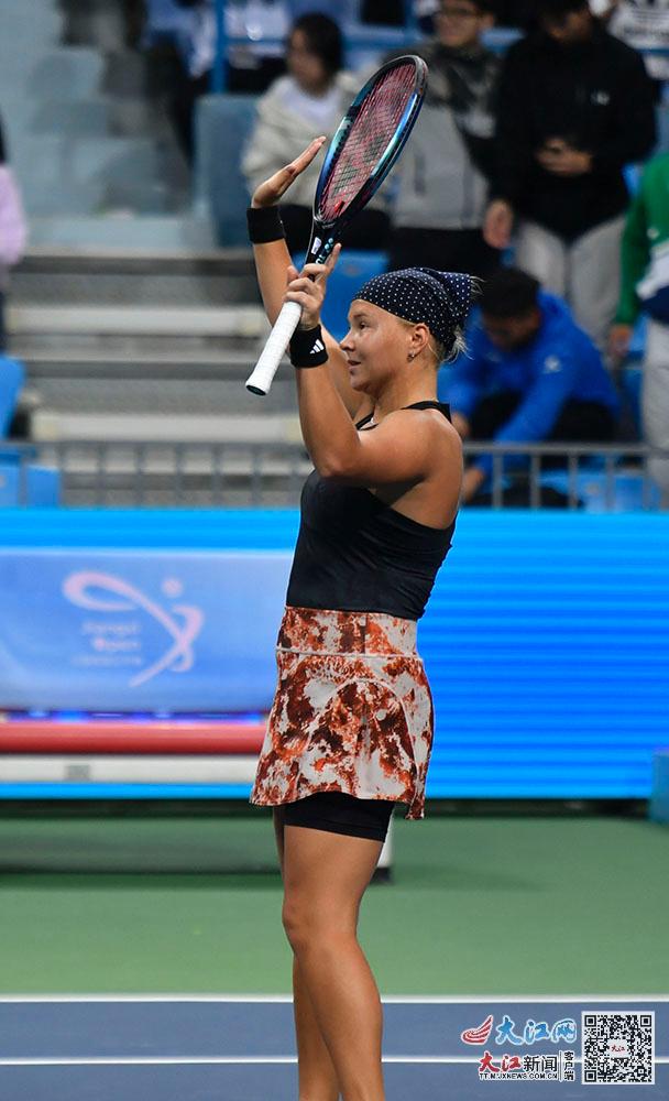 场上取得成 场上取得成