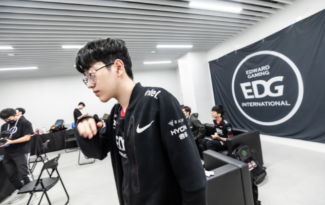 这场关于马 这场关于马